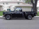 Black85Stepside1.jpg (61712 bytes)